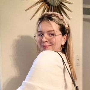 Meet your Posher, Katya